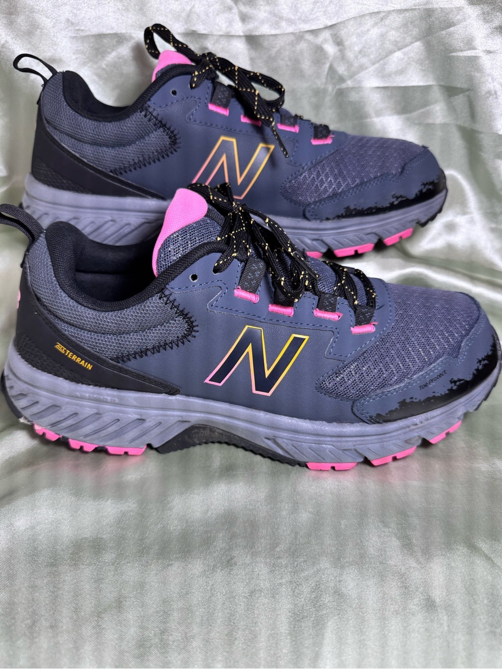 New Balance 510v5 All Terrain Trail Running Shoes Grey Pink WT510CE5 Women’s 10
